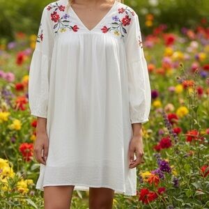 Women Old Navy cream floral Embroidery  Shift Dress M  Bohemian Spring Summer